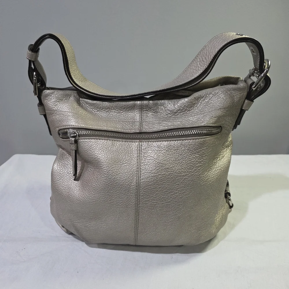 Coach F15064 Metallic Silver Peppled Leather Shoulder Bag w/ Adjustable Strap. - Picture 1 of 16